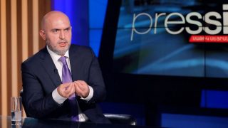 Սահմանադրությունն 8 տարվա ընթացքում աջ ու ձախ պղծողների, Ալիևի պահանջով այն փոխելու պատրաստների փարիսեցիական լացուկոծը տպավորիչ է իր եղկելիությամբ. Արմեն Աշոտյան