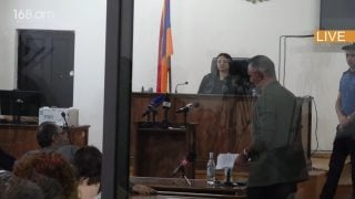 Կա՛մ խղճով դատեք, կա՛մ ասածներս հիմնավորեք, որ սխալ է, գամ, գլուխս կախեմ, ներողություն խնդրեմ, Սրբազանին էլ ասեմ՝ կներես Սրբազան, կարողություններս չներեցին. Երեմ Սարգսյանը՝ դատավոր Արմինե Մելիքսեթյանին