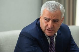 Խուզարկել են լեզվաբան-փորձագետի տունը, որն ասել է՝ Սամվել Կարապետյանի խոսքում կոչ չկա