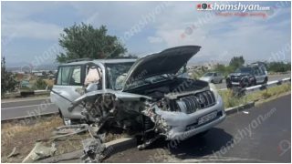 Կոտայքում «Toyota Land Cruiser»-ը բախվել է երկաթե արգելապատնեշներին․ կա 4 տուժած