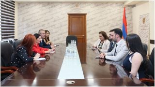 Ժաննա Անդրեասյանն ընդունել է Հայաստանում Միացյալ Թագավորության դեսպանին