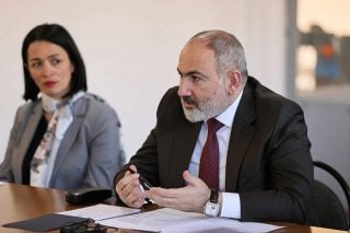 Նիկոլը հեծանիվը մոռացավ, Ժաննան՝ չէ. «Հրապարակ»