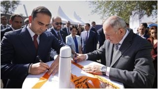 Փաշինյանը մասնակցել է Ալբերտ Ազարյանի անվան մարզադպրոցի հիմնարկեքի արարողությանը