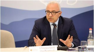 ՌԴ-ի հետ հարաբերություններ և ՇՀԿ. ի՞նչ է քննարկել Սաֆարյանը դեսպանների հետ