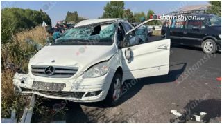 Երևան-Սևան ավտոճանապարհին 66-ամյա կին վարորդը «Mercedes»-ով բախվել է երկաթե արգելապատնեշին