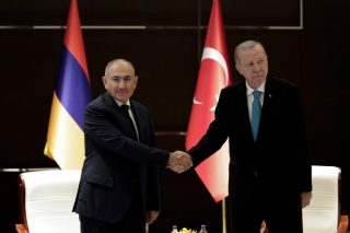 Փաշինյանն ու Էրդողանը կարևորել են տարածաշրջանում կայունության և խաղաղության հաստատմանը միտված քայլերը․ պայմանավորվել են շարունակել երկխոսությունը․ ՀՀ կառավարություն