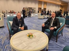 Փաշինյանն ու Ալիևն ընդգծել են Վաշինգտոնում կայացած վերջին գագաթնաժողովի արդյունքում ձևավորված դրական դինամիկան. պայմանավորվել են շարունակել շփումները