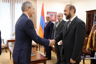 Արարատ Միրզոյանն ու Ղազախստանի դեսպանը կարևորել են վաշինգտոնյան պայմանավորվածությունները