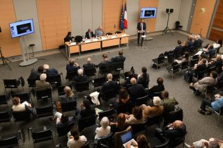 Ֆրանսիայում քննարկել են բռնի տեղահանված արցախցիների իրավունքների պաշտպանության հարցը