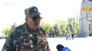 Ռադներդ քաշեք ու գնացեք, մեզ առյուծ ղեկավար է պետք, ոչ թե կատու. Ազատամարտիկը՝ Փաշինյանին