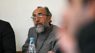 Միքայել արքեպիսկոպոս Աջապահյանը քաղաքական բանտարկյալ է. ՀԱԿ