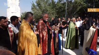 Եռաբլուրում օծվեց «Արցախի Կանչը» հուշակոթողը