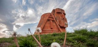Պատահական չէր, որ Պաքուին համար առաջնային է ԵԱՀԿ-ի Մինսքի խմբակի լուծարումը: Այնտեղ մնայուն յղում կար ինքնորոշման իրաւունքին. «Ազդակ»