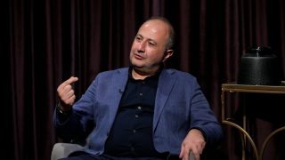 Ախր դուք ձեր ուխտն եք դրժել, ձեր Հայրապետին ու իրական Սրբազան եղբայրներին եք ուրացել. Ռուբեն Մելքոնյան