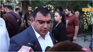 Լավ եք էլի, ժողովուրդ ջան… Փարաքարի նախկին կոալիցիոն համայնքապետ Դավիթ Մինասյանը հակված չէր խոսել