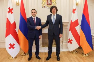 Տիգրան Ավինյանը Թբիլիսիում հանդիպել է Կոբախիձեի հետ