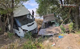 Երևան-Արմավիր ճանապարհին բախվել են «Mercedes»-ը և «Ford Transit»-ը. կա 3 տուժած