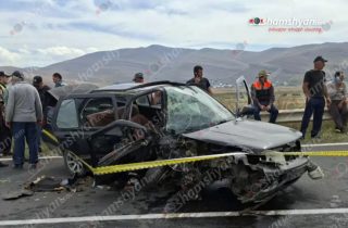 1 զnh. 3 վիրավոր. Վանաձոր-Գյումրի ավտոճանապարհին բախվել են «Toyota Highlander»-ը և «Volkwagen Vento»-ն