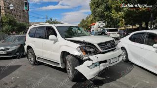 Երևանում բախվել են «Lexus GX 470»-ը և «Hyundai Elantra»-ն․ կան տուժածներ