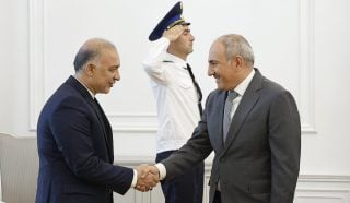 Նիկոլ Փաշինյանը հրաժեշտի հանդիպում է ունեցել Իրանի դեսպանի հետ
