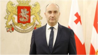 Վրաստանի պաշտպանության նախկին նախարարի փեսայի դեմ մեղադրանք է առաջադրվել՝ ծխախոտի ընդհատակյա արտադրության համար