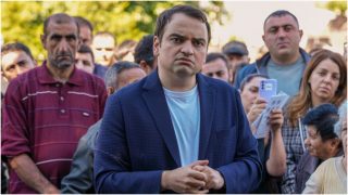 Վաղը՝ ժամը 16:30-ին, հավաքվում ենք Օպերայի հրապարակում, որտեղից միասին երթով կշարժվենք դեպի Սամվել Կարապետյանի և Եկեղեցու հայրերի ապօրինի կալանավորման վայր․ Նարեկ Կարապետյան