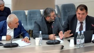 էկոպարեկներն անանուն ինձ ահազանգել են՝ իրենց ու նորանշանակների աշխատավարձը տարբեր է. Արման Ղազարյան