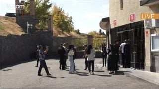 Իրավիճակը ՊՆ-ի մոտ լարված է․ անհետ կորած զինծառայողների ծնողները դժգոհում են ՊՆ վերաբերմունքից