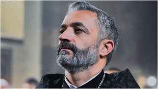 Եկեղեցի այցելող յուրաքանչյուր անձի ընդունելը հոգևորականների հովվական ծառայության մի մասն է կազմում. Տեր Մուշեն՝ Աննա Հակոբյանի ընդունելության մասին