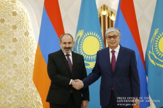 Ձեր հեռատես մոտեցումների շնորհիվ Ղազախստանն այսօր էական դերակատարություն ունի տարածա­շրջանային և գլոբալ հարցերում․ Փաշինյանի շնորհավորանքը Տոկաևին՝ Հանրապետության օրվա առթիվ