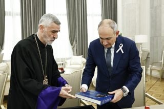 Փաշինյանի հետ հանդիպմանը Շահան Սրբազանն իր մտահոգությունն է հայտնել ներկա իրավիճակի վերաբերյալ