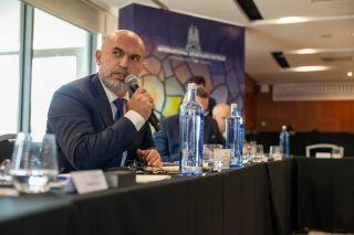 Բրյուսելի «օդանավակայանում» մեզ կողջունեն, բայց «վարէջք» կատարելու կանաչ լույս չեն վառի առնվազն տեսանելի հորիզոնում և անդին. Արմեն Աշոտյան