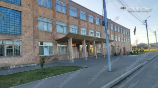 Ահազանգ է ստացվել, որ Գյումրի քաղաքի համար 15 դպրոցում ռnւմբ է դրված. սակրավորները դպրոցում որոնողական աշխատանքներ են իրականացնում