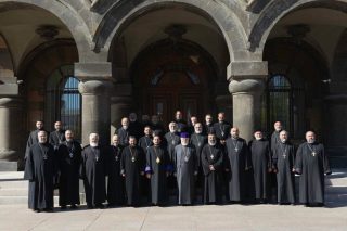 Վեհափառը մտահոգությամբ անդրադարձել է Միքայել Սրբազանի անարդար դատավճռին և ազատազրկմանը Վեհափառը մտահոգությամբ անդրադարձել է Միքայել Սրբազանի անարդար դատավճռին և ազատազրկմանը