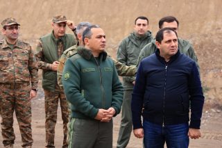 Սուրեն Պապիկյանը  և Արթուր Պողոսյանն այցելել են հարավարևելյան սահմանագոտի