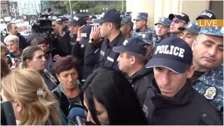 Փարաքարում, Լեննականում… սաղ իշխանության ձեռքի գործն է. գյումրեցիները վրդովված են