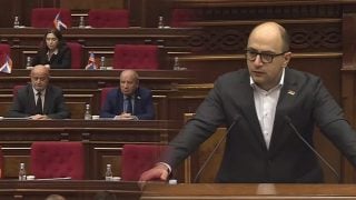 Հայտարարում եմ՝ Հովիկ Աղազարյանն ու Հակոբ Ասլանյանը չեն խոչընդոտելու իմպիչմենտի գործընթացին. Հայկ Մամիջանյան