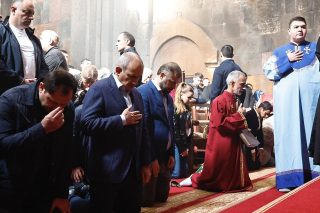 Փաշինյանը կառչում է իշխանությունից․ Եկեղեցին նման գոյության սպառնալիքի չի բախվել իշխանության ամրապնդման ամենադժվար տարիներից ի վեր․ զեկույց