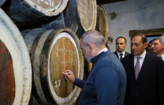 Հայկական կոնյակը՝ պատմական Հայաստանի ու կայսերապաշտական հայրենասիրության մնացուկ Հայկական կոնյակը՝ պատմական Հայաստանի ու կայսերապաշտական հայրենասիրության մնացուկ