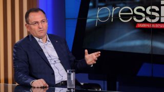 Հարց տվեց՝ իսկապե՞ս ազգովի եք ցանկանում թուրքերի հետ խաղաղ լինել, թե՞ թուրքական հետախուզությունն իր գործն արել է. Րաֆֆի Ասլանյան Հարց տվեց՝ իսկապե՞ս ազգովի եք ցանկանում թուրքերի հետ խաղաղ լինել, թե՞ թուրքական հետախուզությունն իր գործն արել է. Րաֆֆի Ասլանյան