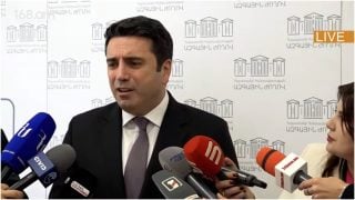 Ալեն Սիմոնյանը Մայր Աթոռը ոչ լեգիտիմ կառույց է անվանում