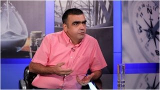 «Կարող եք միայն հանձնել, կոշիկ լիզել ու ամորֆ կեցվածքով դատարկամիտ հոխորտալ։ Ձեր իրական դեմքը էս ա». Արմեն Հովասափյան