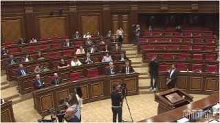 Ընդդիմությունը բոյկոտեց Փաշինյանի մասնակցությամբ ԱԺ – Կառավարություն հարցուպատասխանը