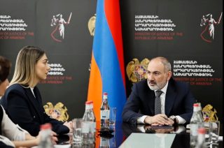 Փաշինյանը Գալյանին արձակուրդ է ուղարկում