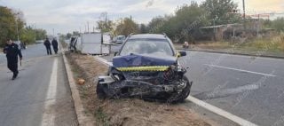 Արմավիրում բախվել են «Opel»-ն ու բեռնատարը. կան տուժածներ Արմավիրում բախվել են «Opel»-ն ու բեռնատարը. կան տուժածներ