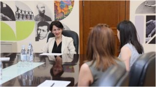 Ժաննա Անդրեասյանը ուսուցիչների հետ հանդիպմանը քննարկել է ոլորտային հարցեր
