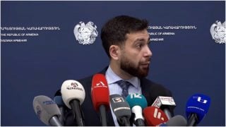 Ես երբեմն ընկերների հետ ժամանակ անցկացնում եմ. Կոստանյանը փորձում է հերքել փաբի միջադեպը
