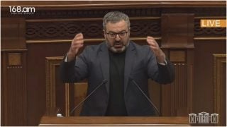 Սեղաններ եք գցում, բարերարներ են գալիս, համայնքներ եք միացնում, որ հանկարծ ընդդիմադիր չընտրվի. Գառնիկ Դանիելյան