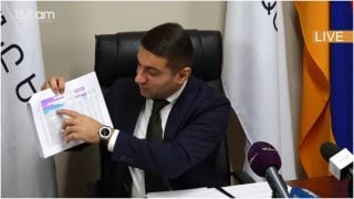 730 000 անձ բոյկոտել է համակարգը, իսկ իշխանությունը շտապել և բյուջեում բաժին է առանձնացրել. Նաիրի Սարգսյան 730 000 անձ բոյկոտել է համակարգը, իսկ իշխանությունը շտապել և բյուջեում բաժին է առանձնացրել. Նաիրի Սարգսյան