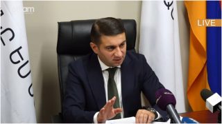 Ինքնաշխատ ձևով լրացված հայտարարագիրը խախտումով է. Փաշինյանը լրացնելու համար պաշտոնյաների էր հրավիրել. Նաիրի Սարգսյան Ինքնաշխատ ձևով լրացված հայտարարագիրը խախտումով է. Փաշինյանը լրացնելու համար պաշտոնյաների էր հրավիրել. Նաիրի Սարգսյան